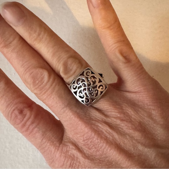 Intricate Filigree Sterling Silver Square Statement Ring Size 7.25 weight 4.24 - Picture 5 of 8